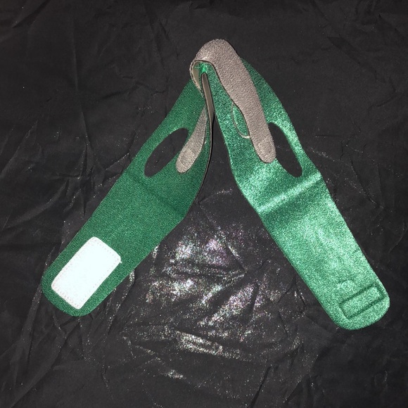 Tone face slimming bandage - Picture 3 of 5